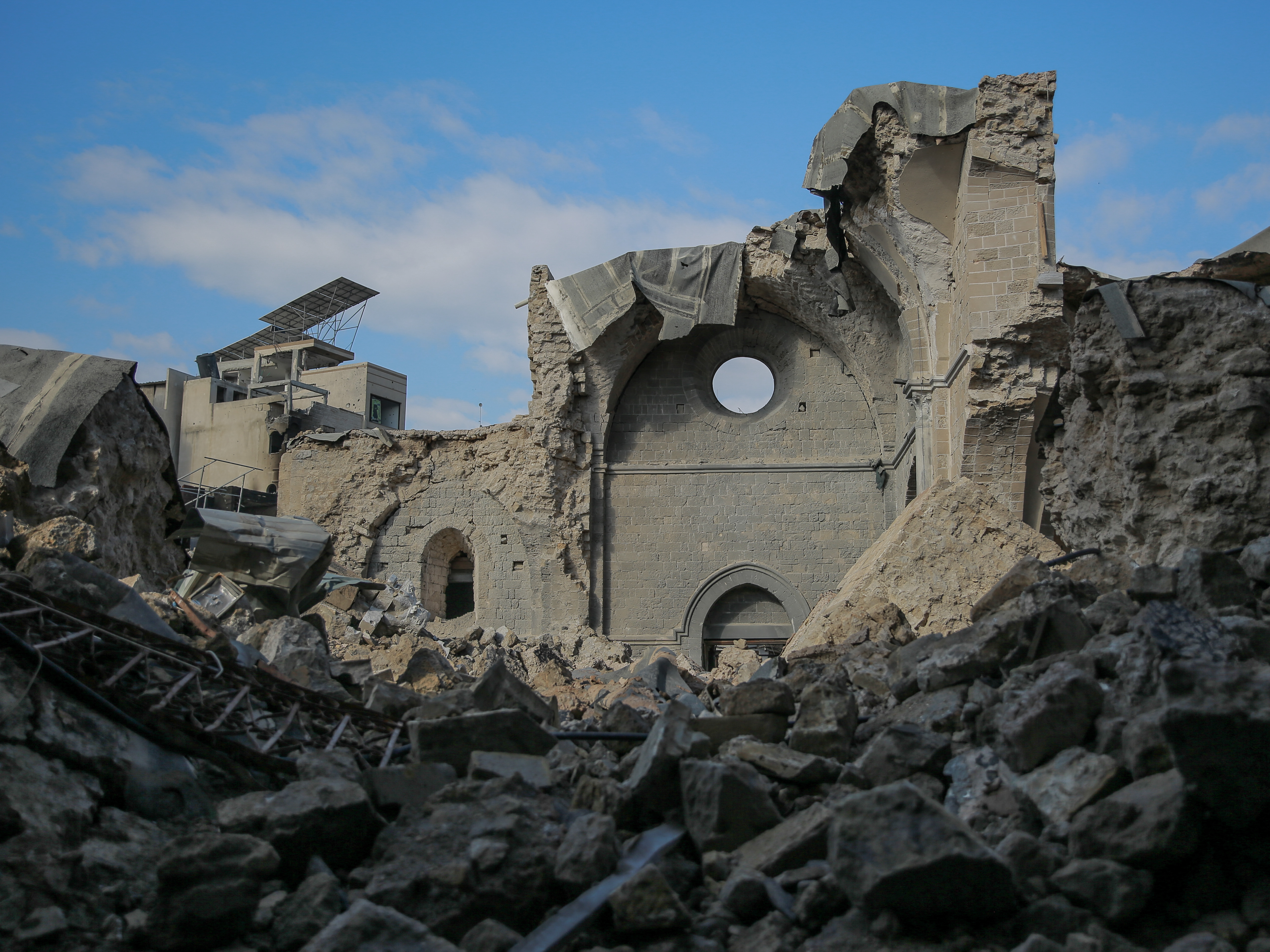Figure 8: The Great Omari Mosque in Gaza after its complete destruction by the Israeli military on 8. Dec. 2023. Source: Estrin and Bashir (Requiem 2024)